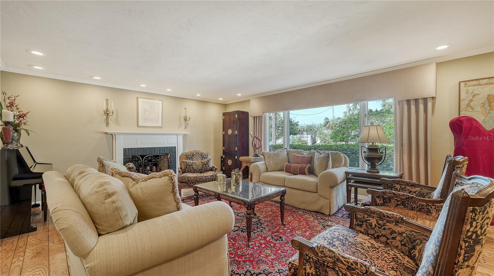 1042 N CASEY KEY RD, OSPREY, FL, 34229