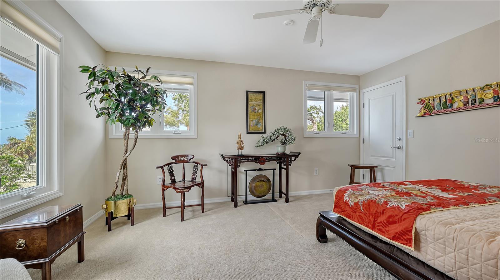 1042 N CASEY KEY RD, OSPREY, FL, 34229