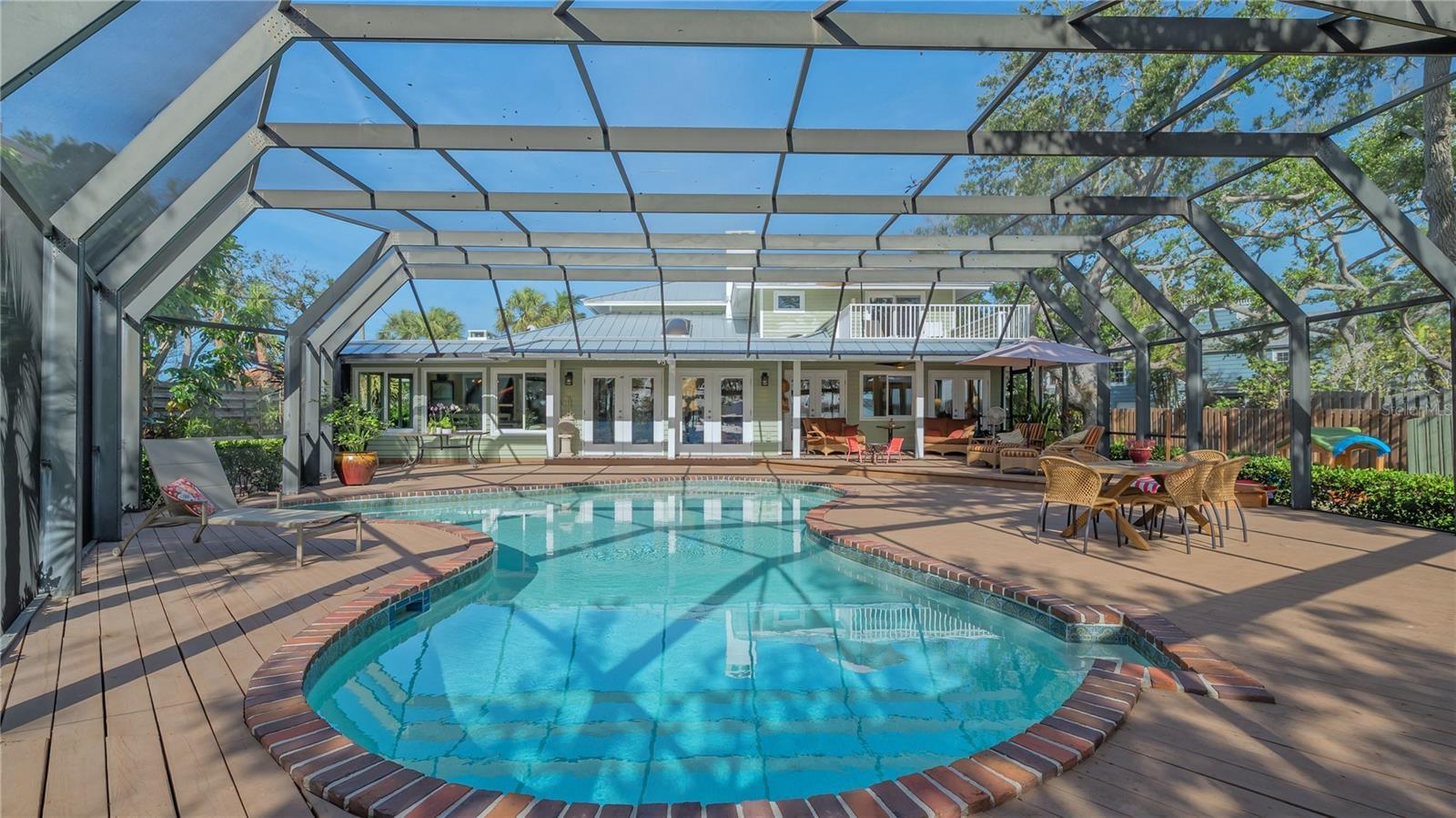 1042 N CASEY KEY RD, OSPREY, FL, 34229