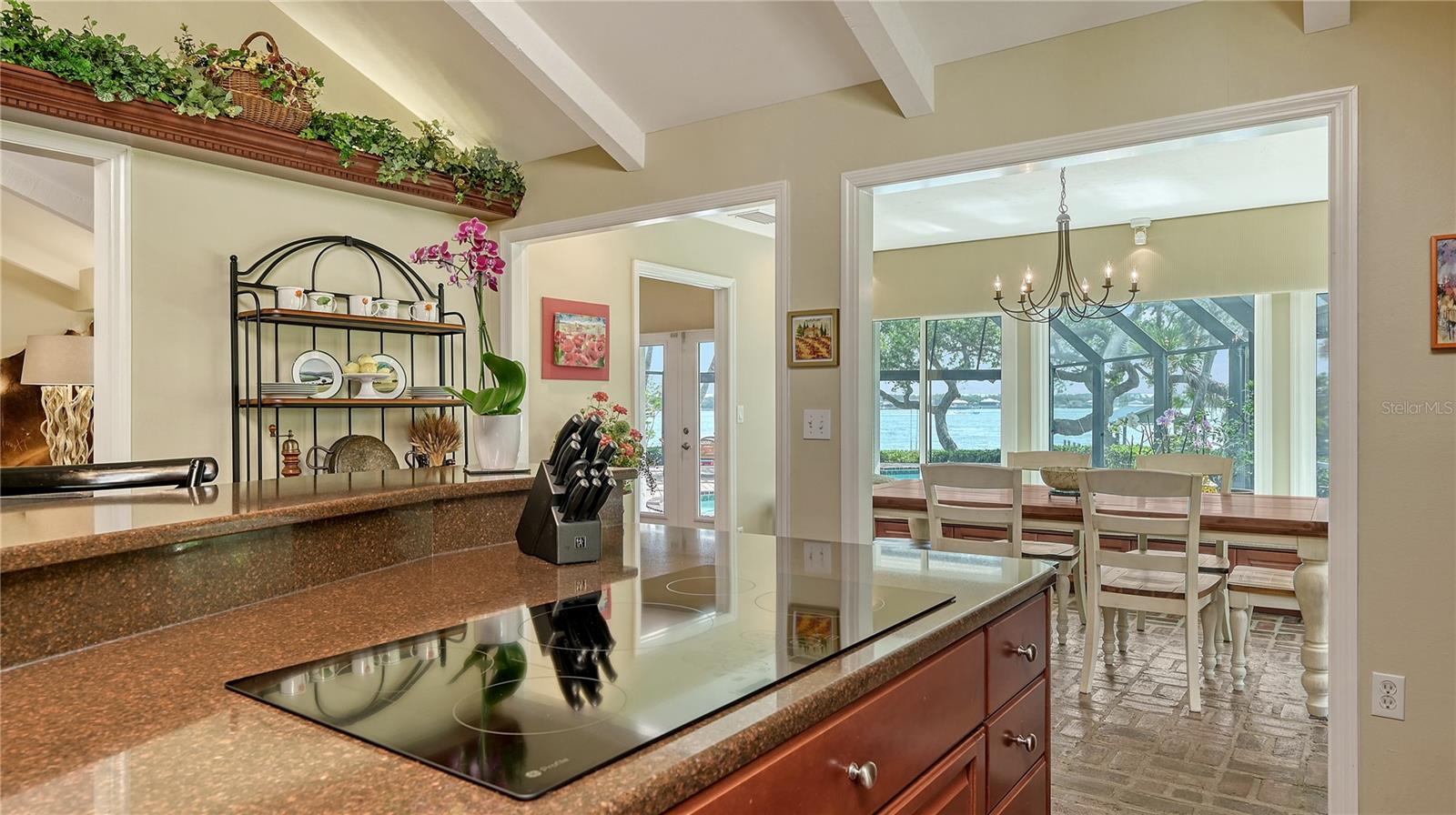 1042 N CASEY KEY RD, OSPREY, FL, 34229