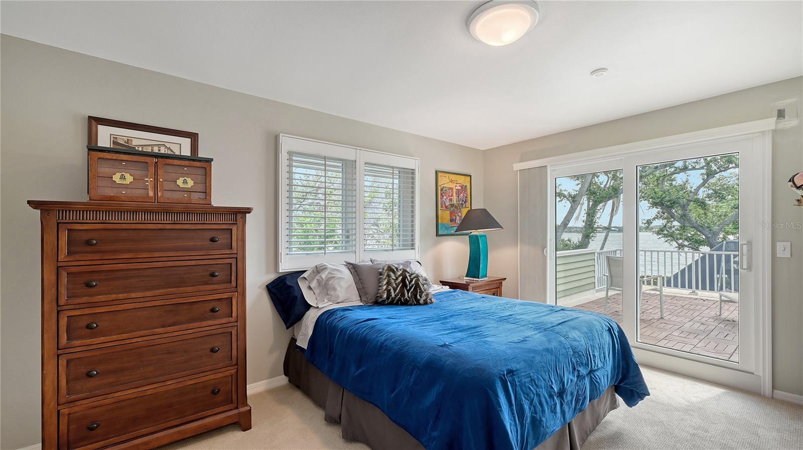 1042 N CASEY KEY RD, OSPREY, FL, 34229