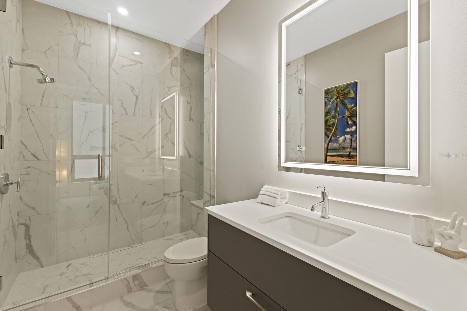 33 S PALM AVE #1001, SARASOTA, FL, 34236