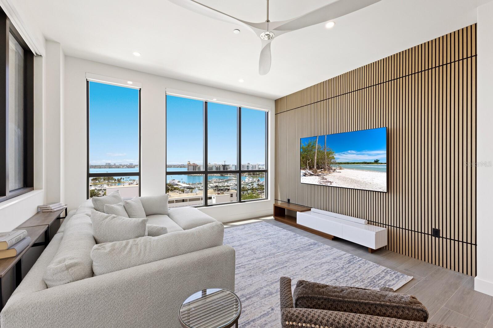 33 S PALM AVE #1001, SARASOTA, FL, 34236