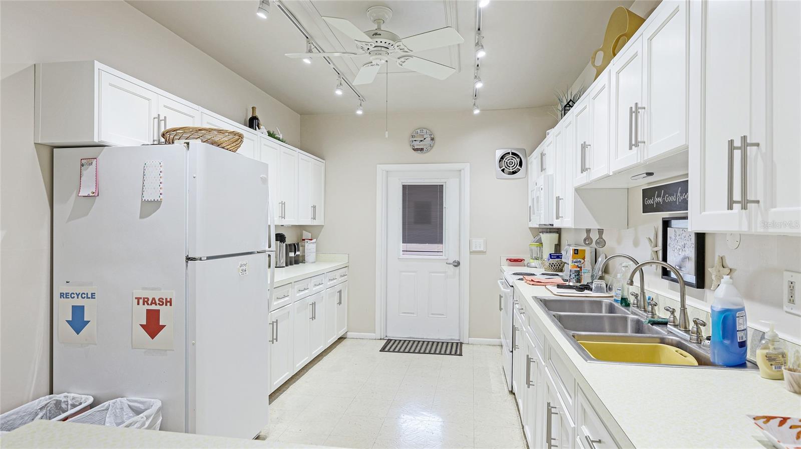 3213 CAMBRIDGE AVE, BRADENTON, FL, 34207