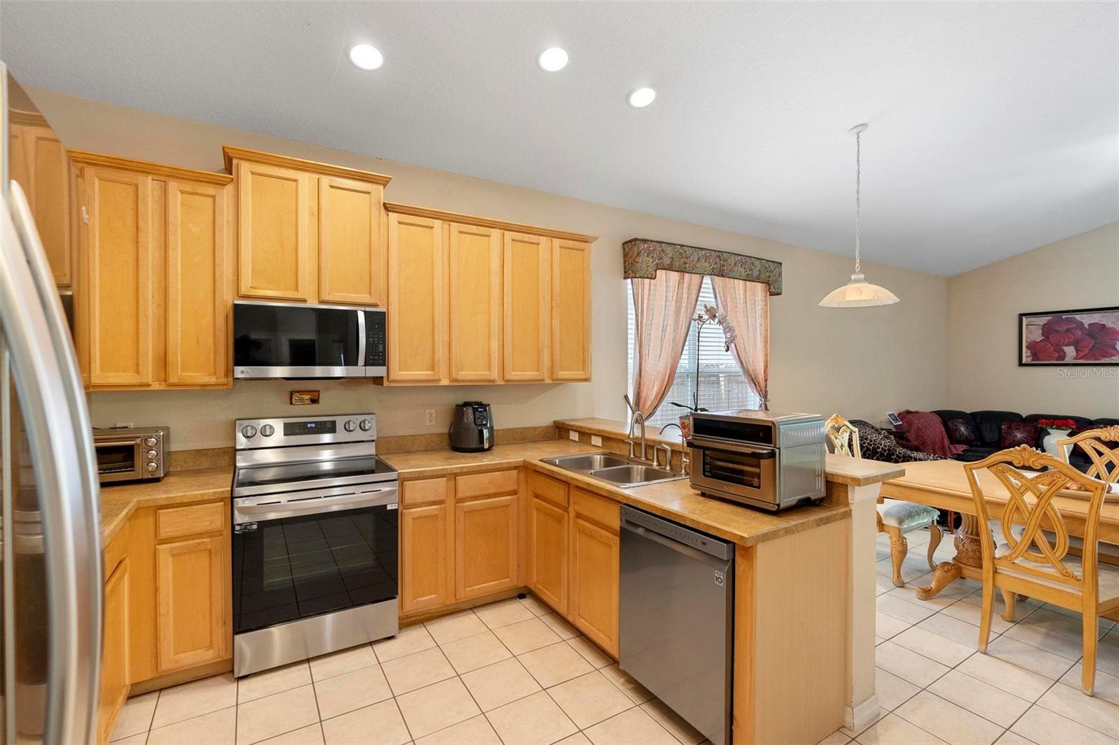 5647 BERWOOD DR, ORLANDO, FL, 32810