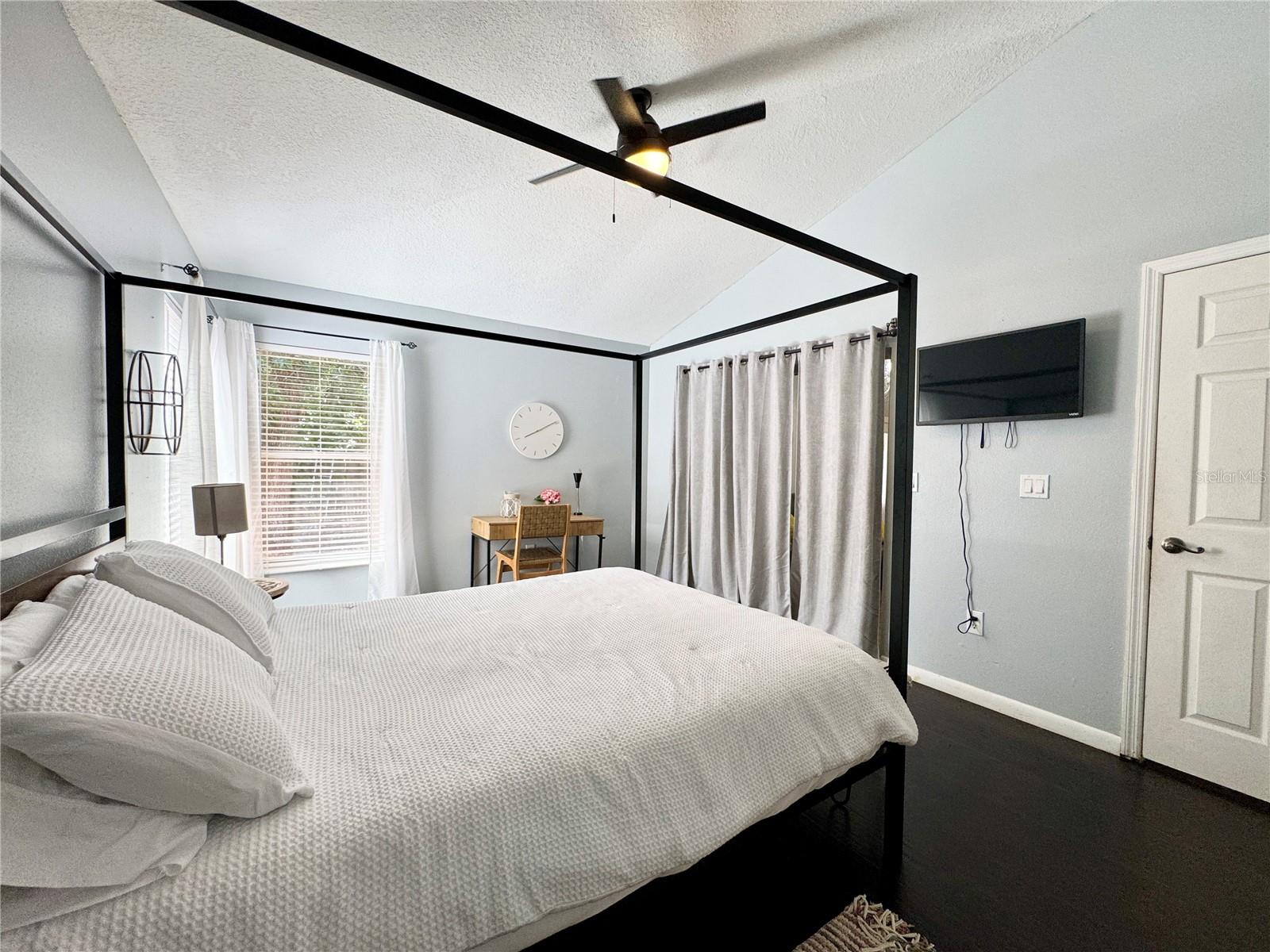 1813 LANDSIDE DR, VALRICO, FL, 33594