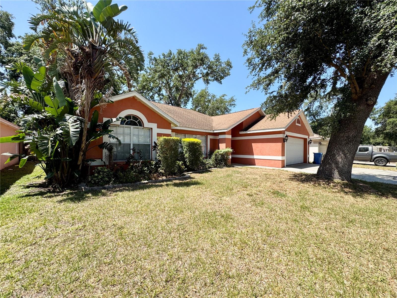 1813 LANDSIDE DR, VALRICO, FL, 33594