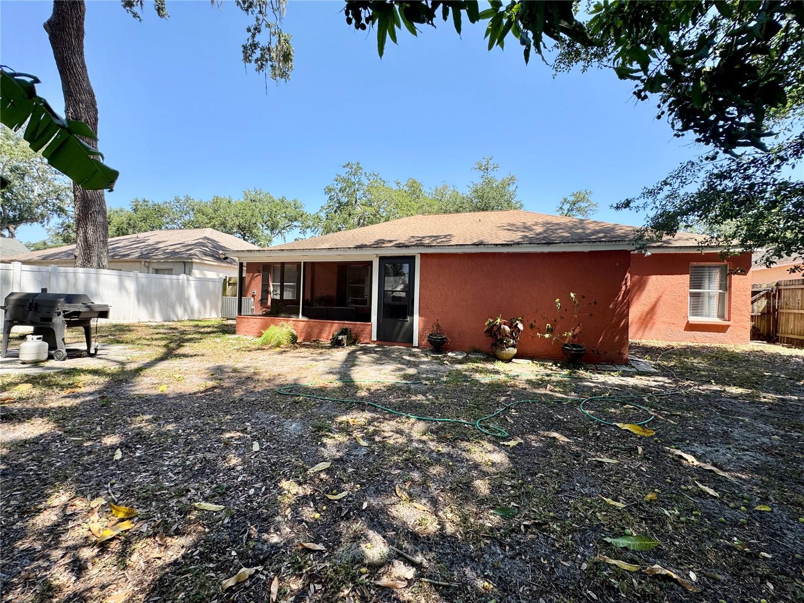 1813 LANDSIDE DR, VALRICO, FL, 33594