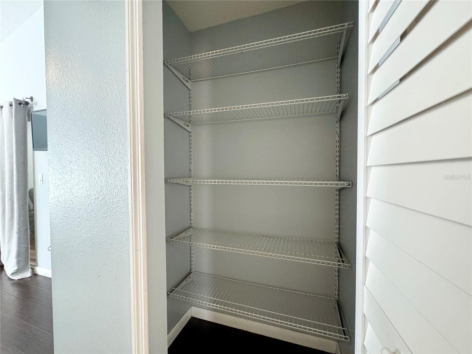 1813 LANDSIDE DR, VALRICO, FL, 33594