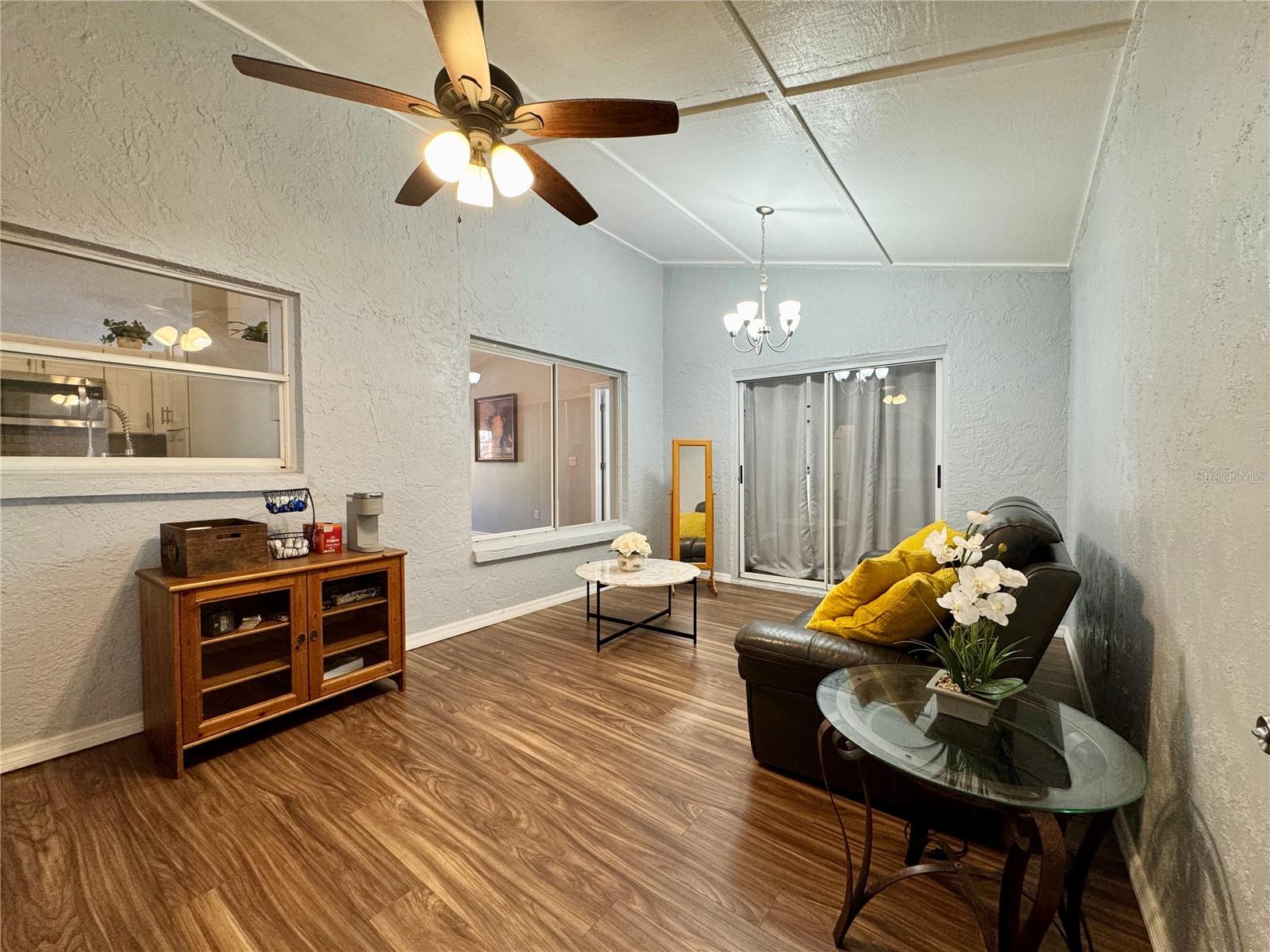 1813 LANDSIDE DR, VALRICO, FL, 33594