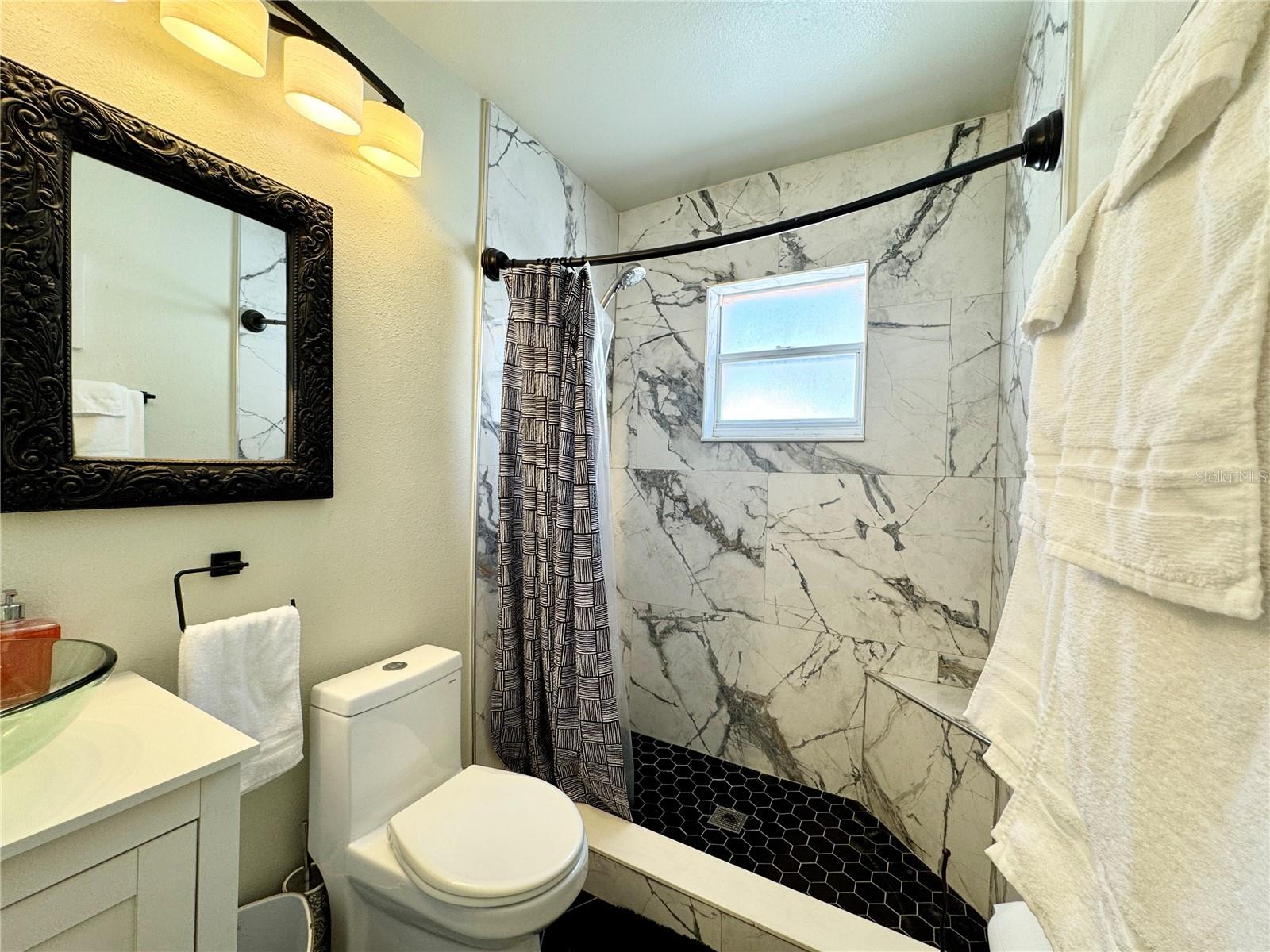 1813 LANDSIDE DR, VALRICO, FL, 33594