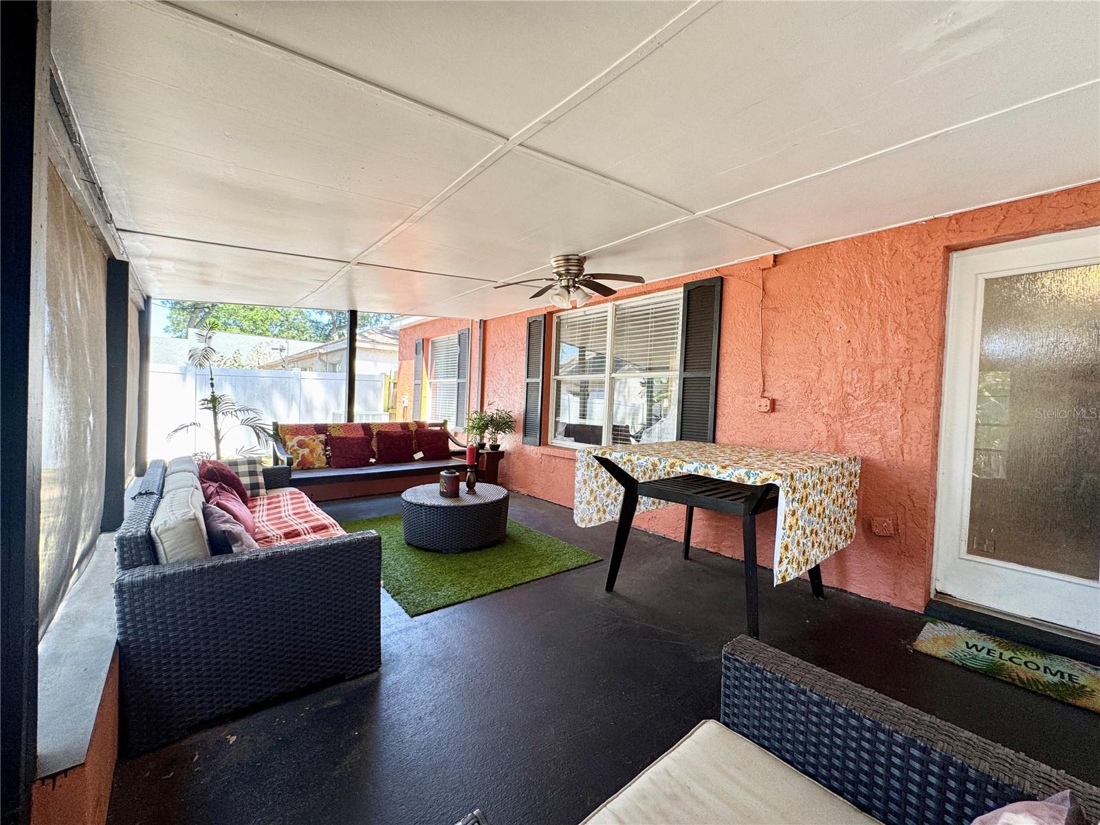 1813 LANDSIDE DR, VALRICO, FL, 33594