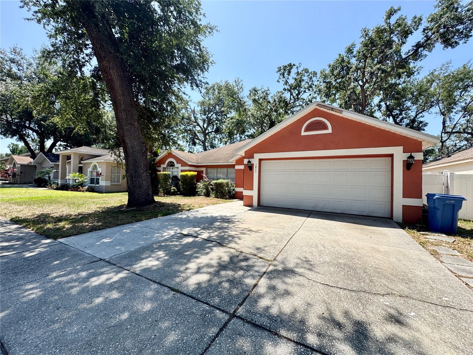 1813 LANDSIDE DR, VALRICO, FL, 33594