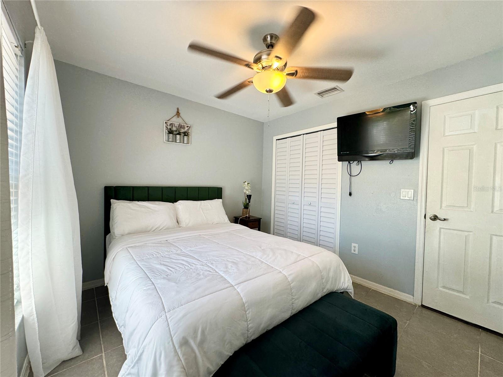 1813 LANDSIDE DR, VALRICO, FL, 33594