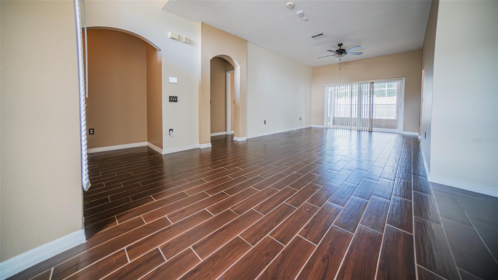 428 ACACIA TREE WAY, KISSIMMEE, FL, 34758