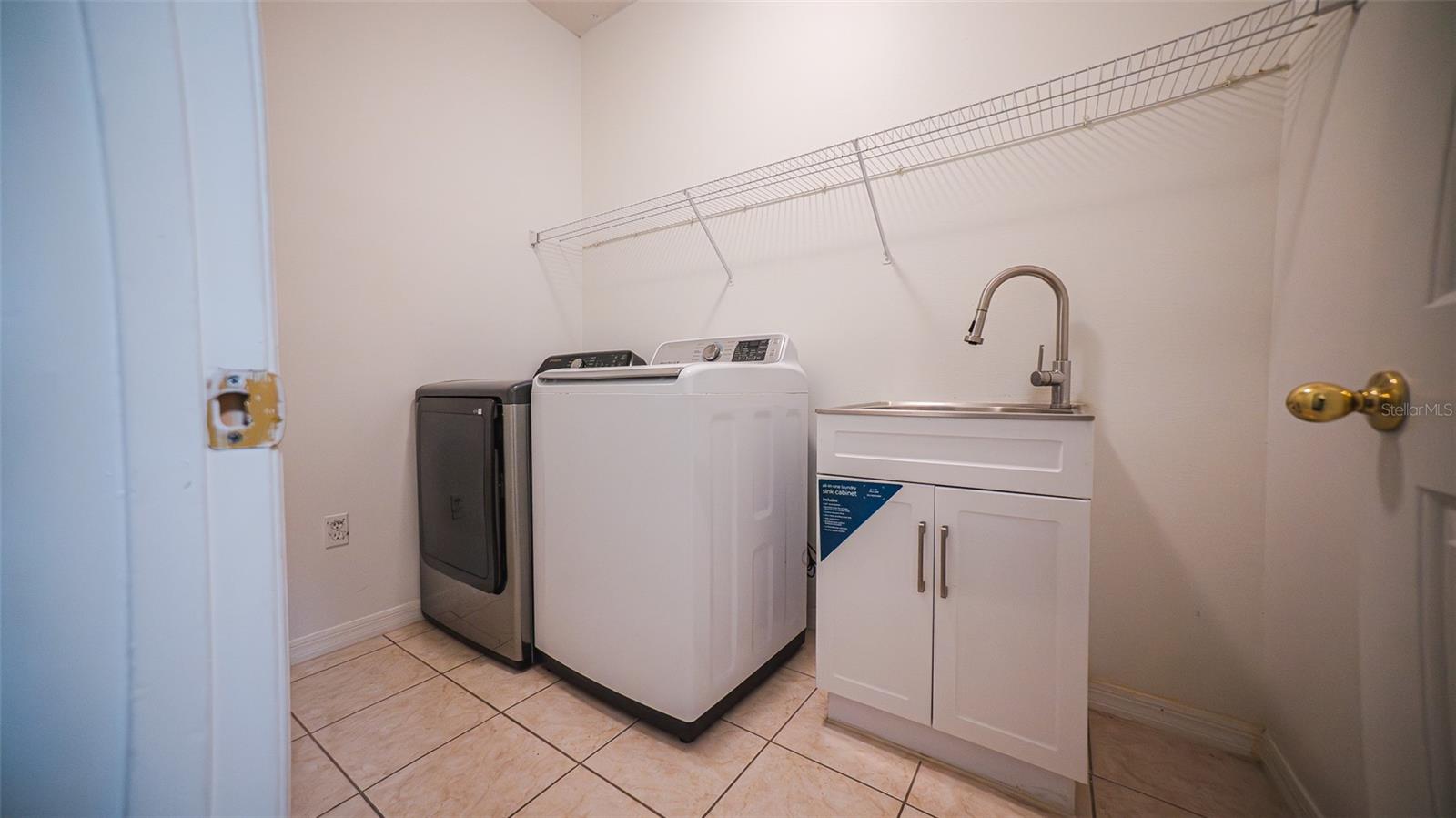 428 ACACIA TREE WAY, KISSIMMEE, FL, 34758