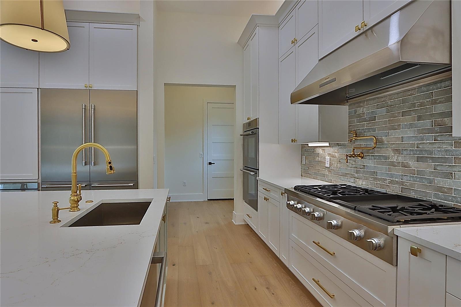 519 W DAVIS BLVD, TAMPA, FL, 33606