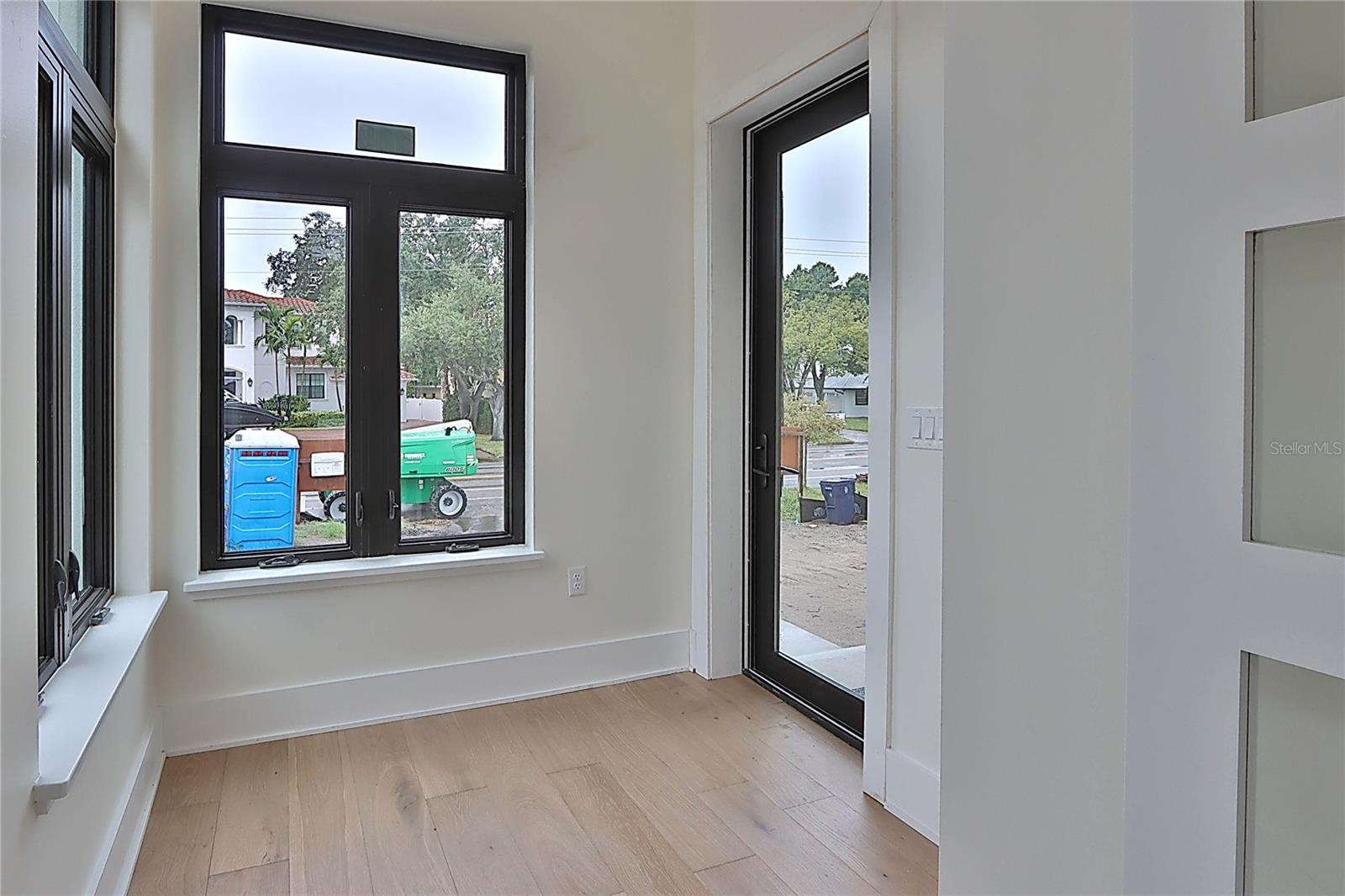519 W DAVIS BLVD, TAMPA, FL, 33606