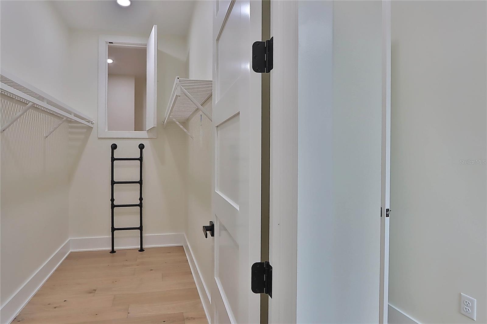 519 W DAVIS BLVD, TAMPA, FL, 33606