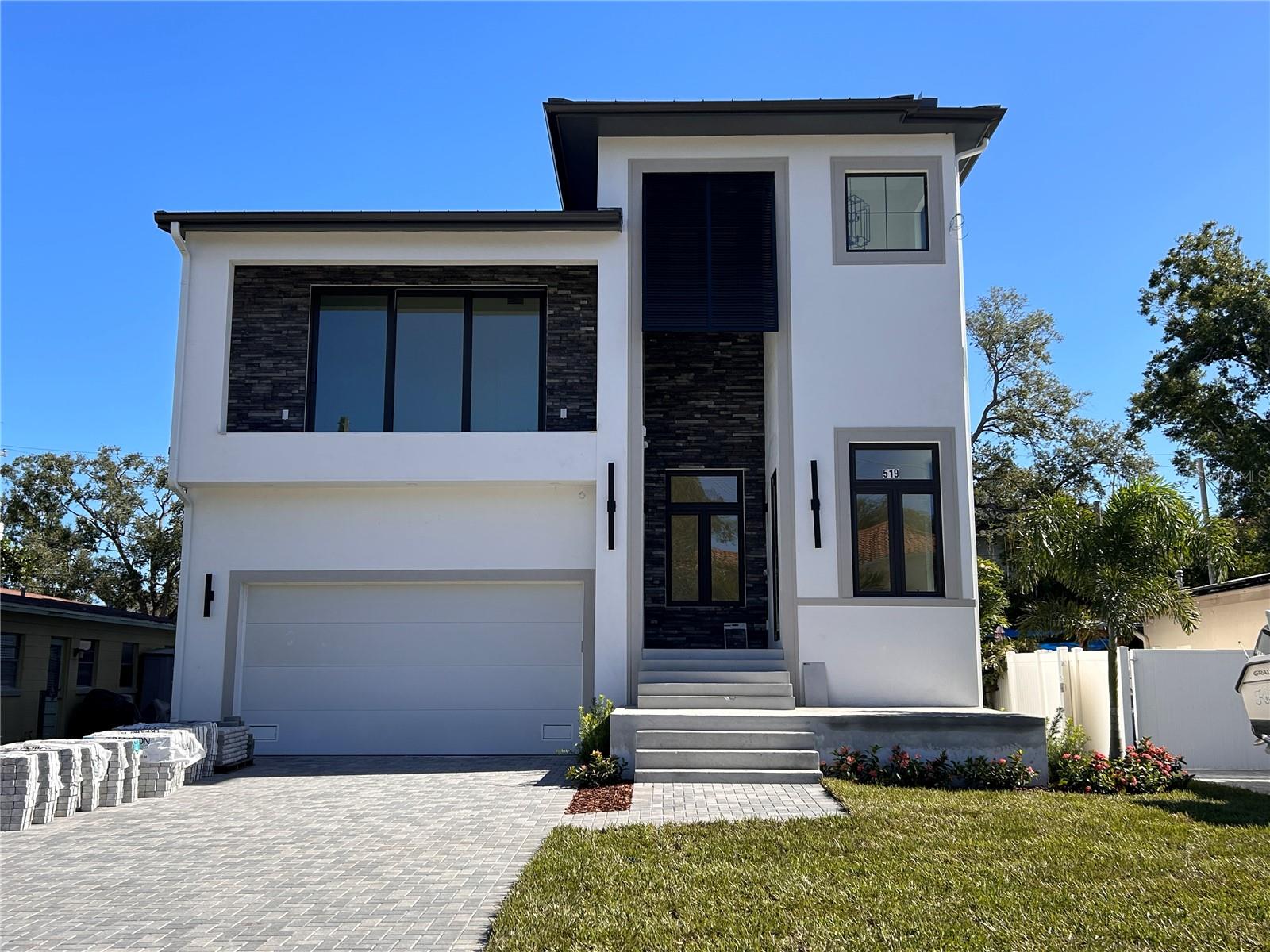 519 W DAVIS BLVD, TAMPA, FL, 33606