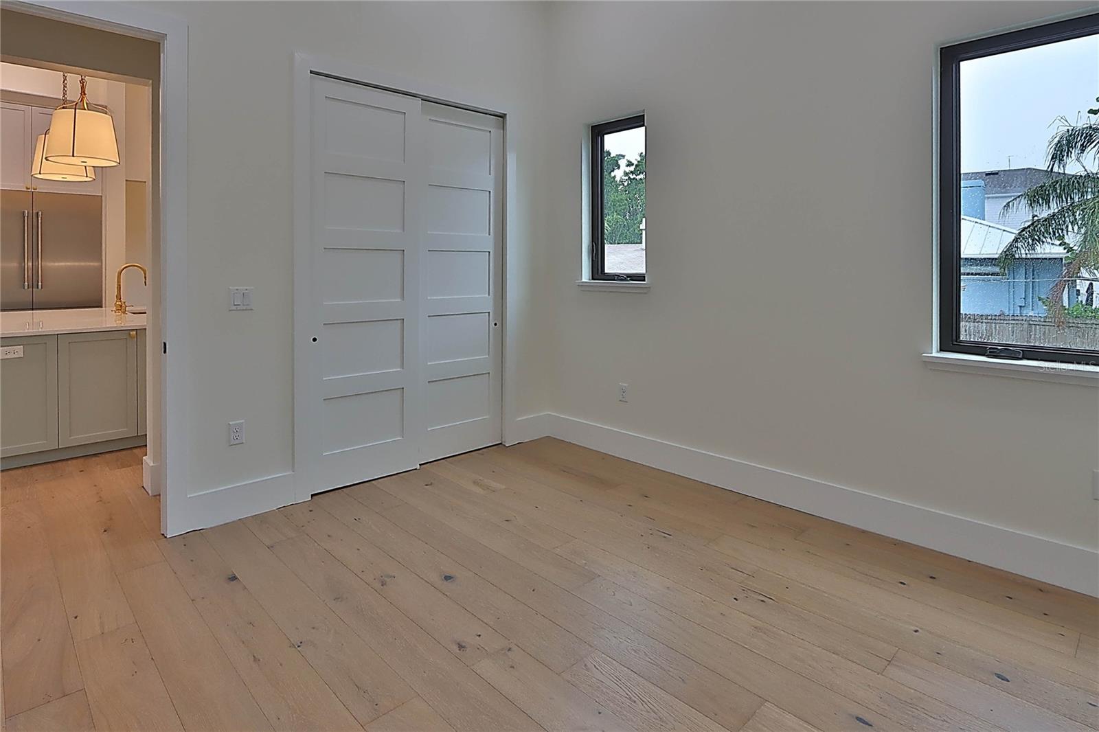 519 W DAVIS BLVD, TAMPA, FL, 33606