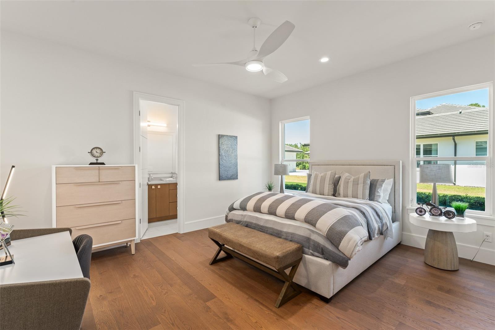 G5096247 Property Photo