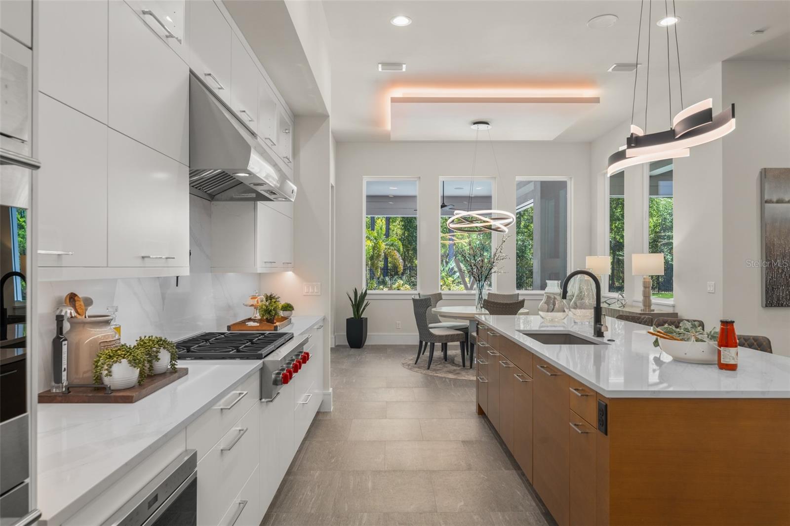 G5096247 Property Photo