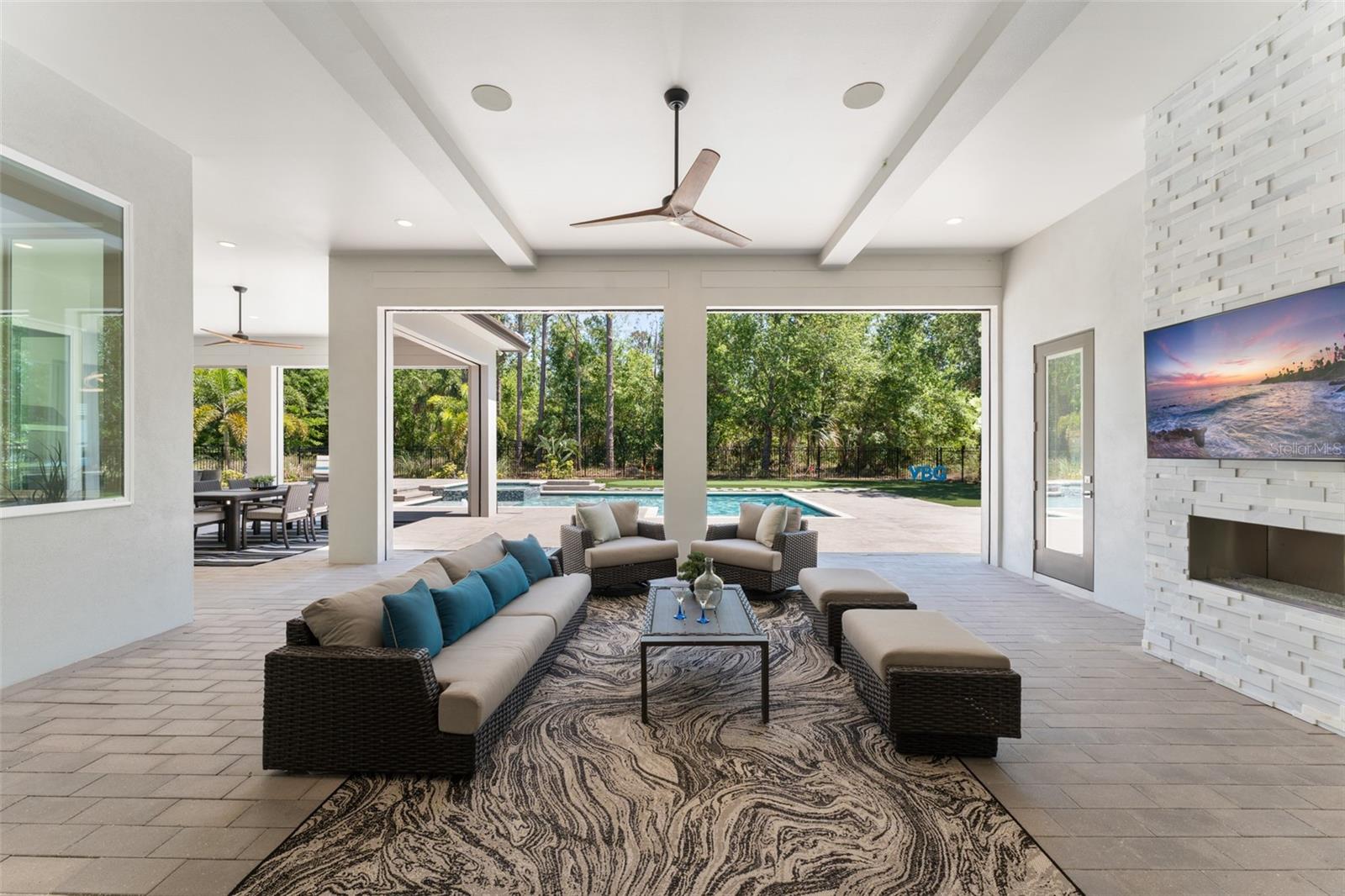 G5096247 Property Photo