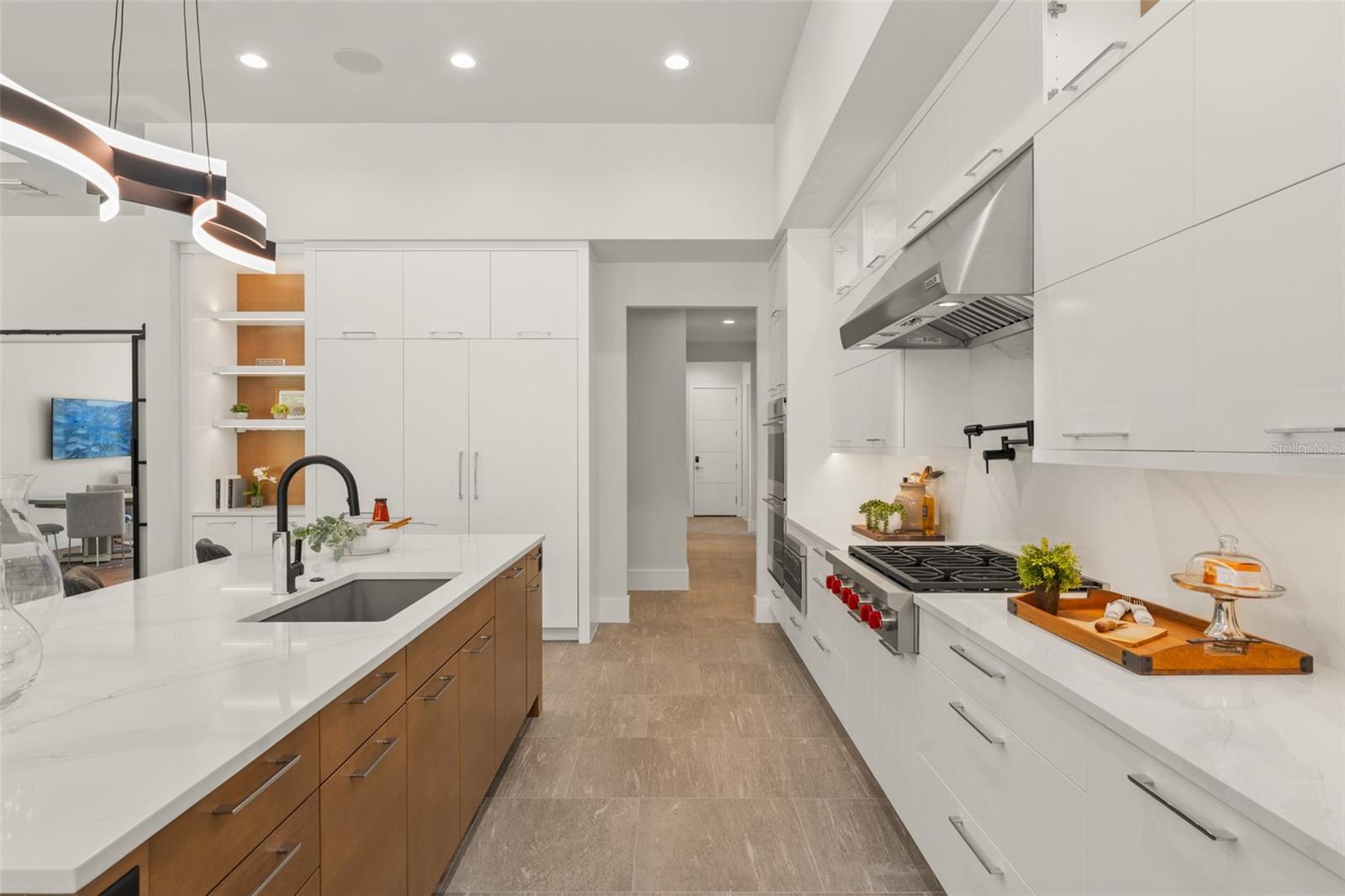 G5096247 Property Photo