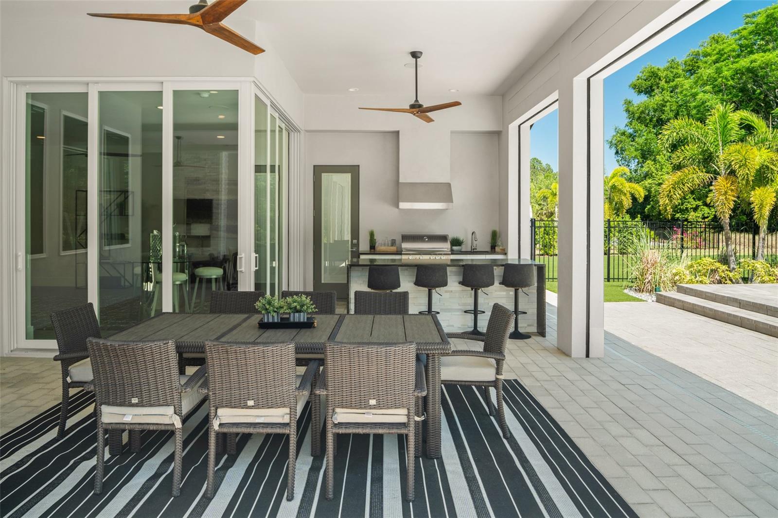 G5096247 Property Photo