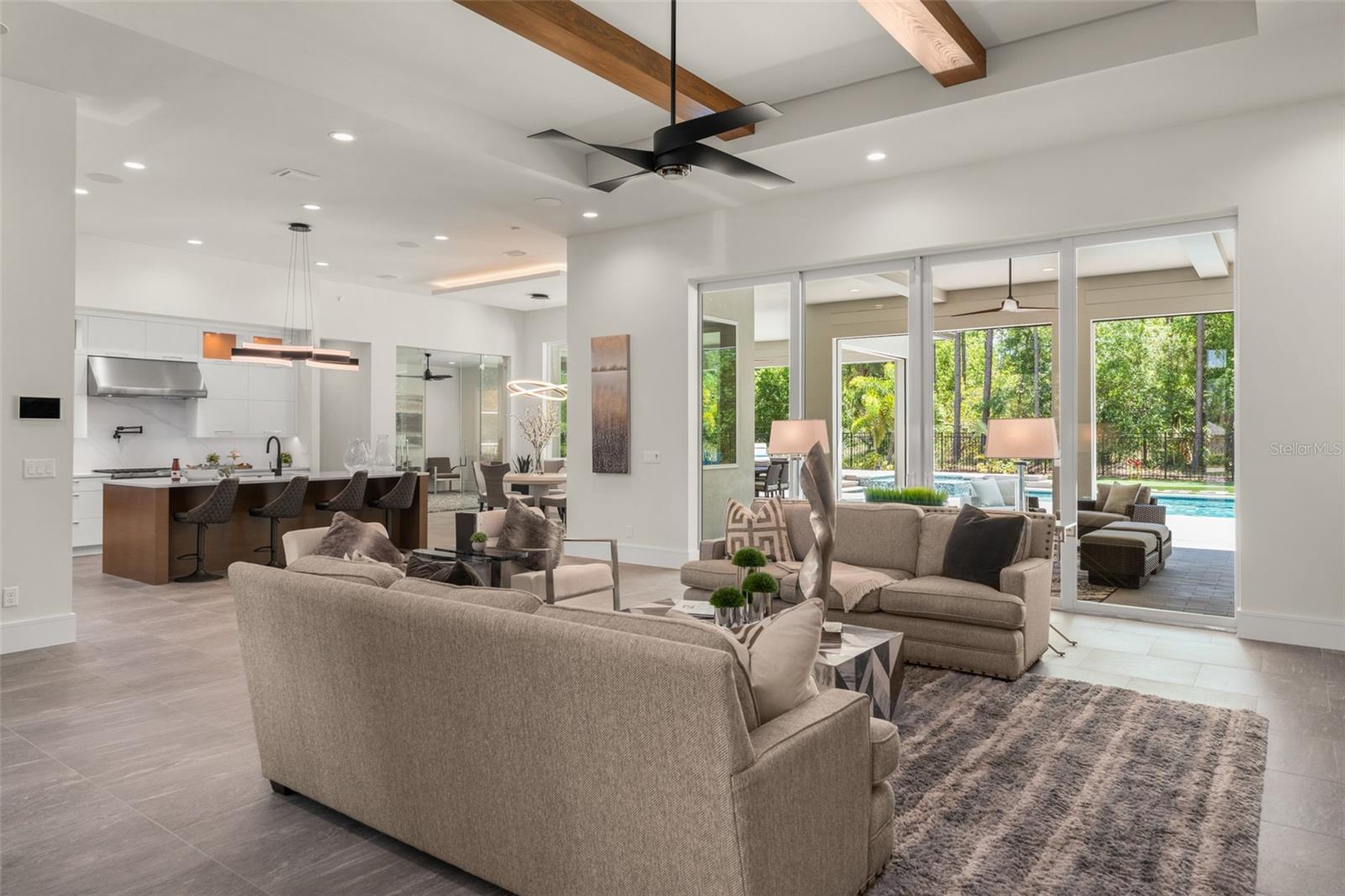 G5096247 Property Photo