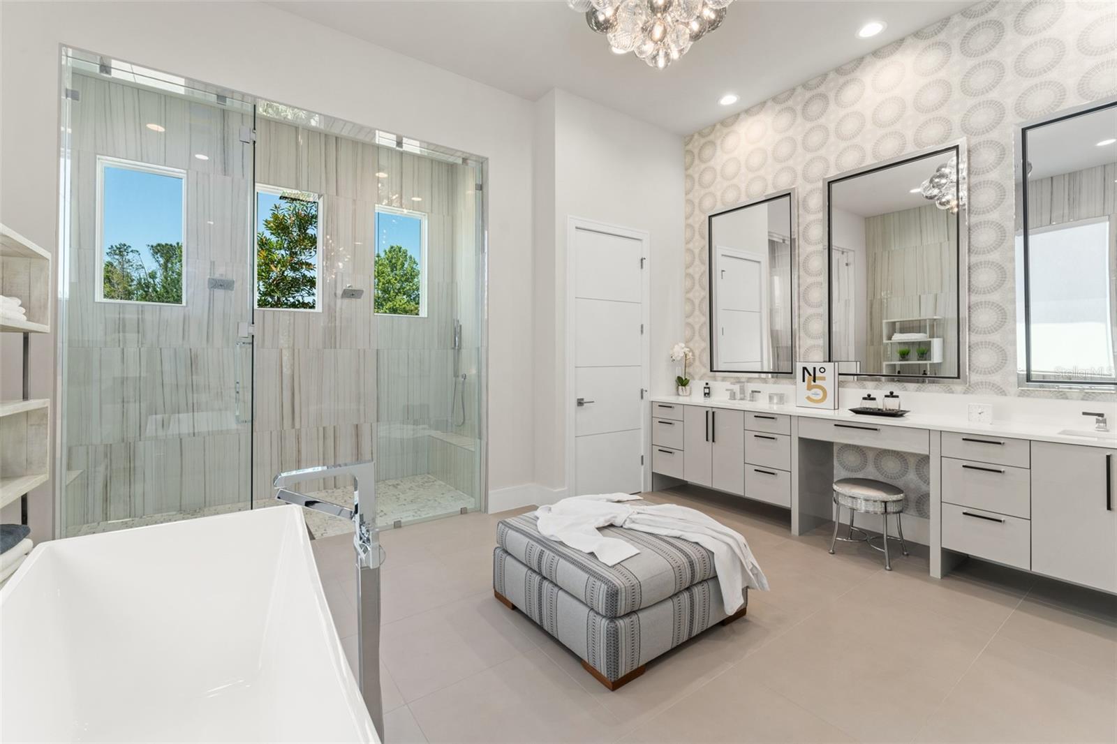 G5096247 Property Photo