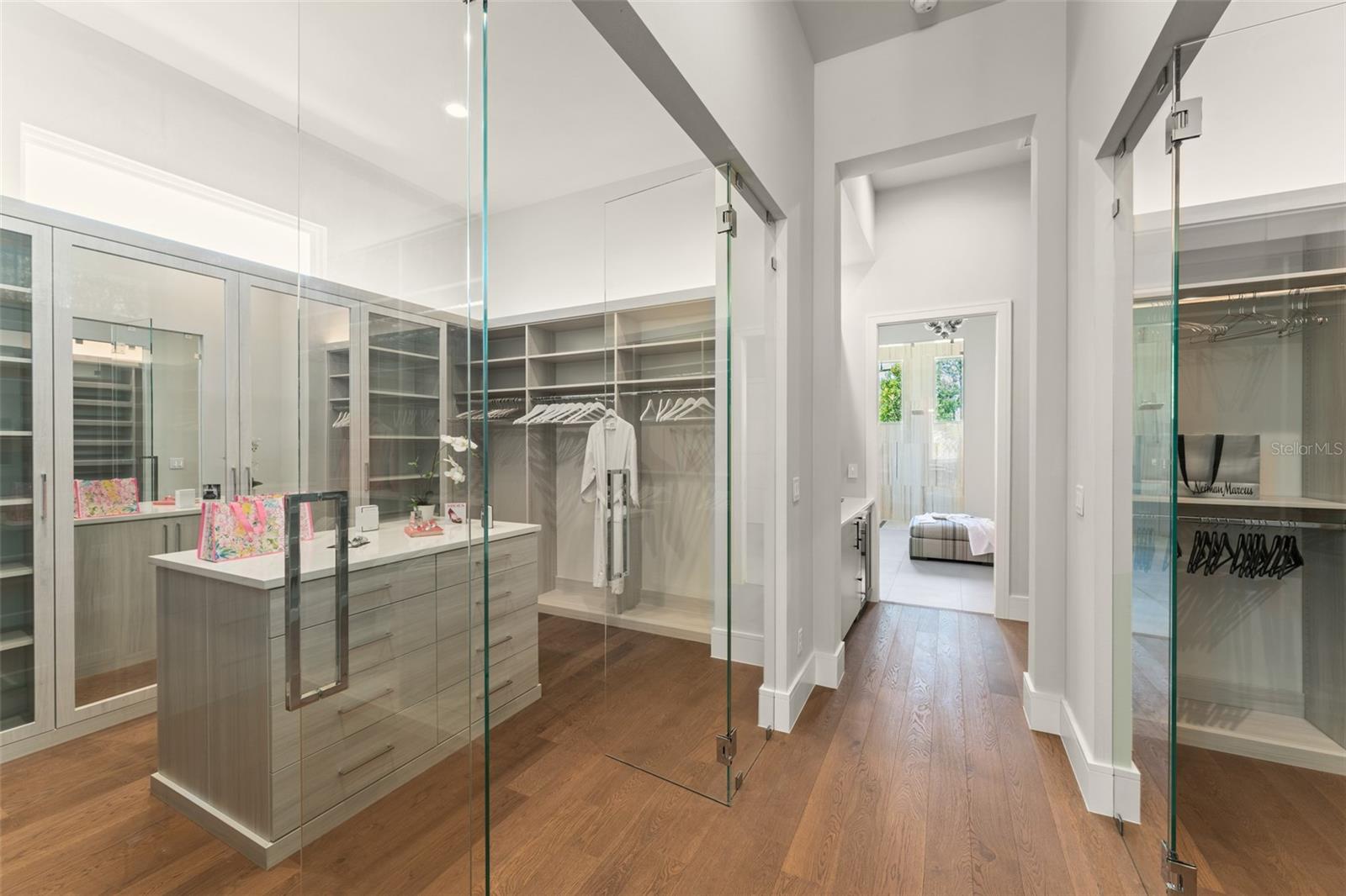 G5096247 Property Photo