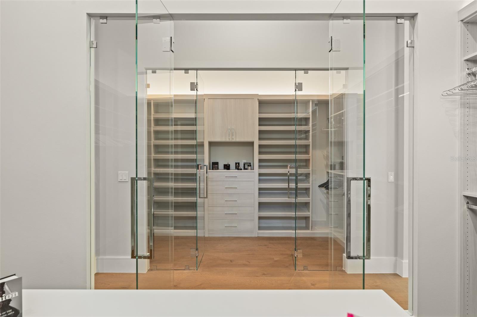 G5096247 Property Photo