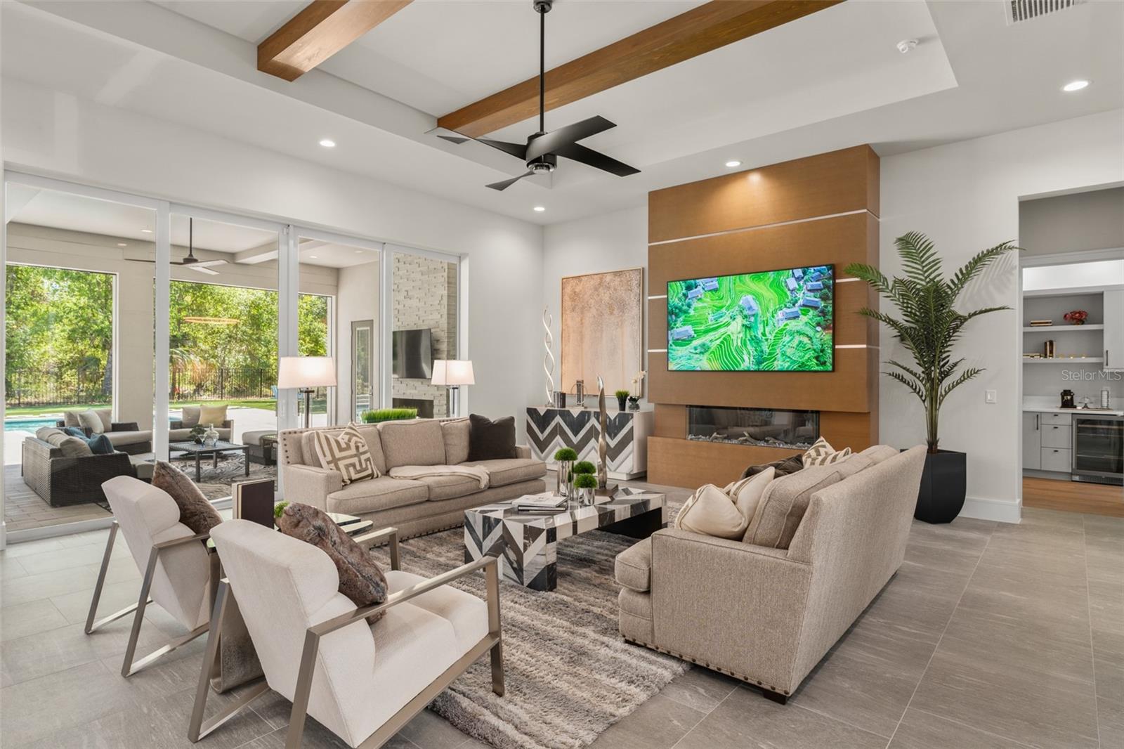 G5096247 Property Photo