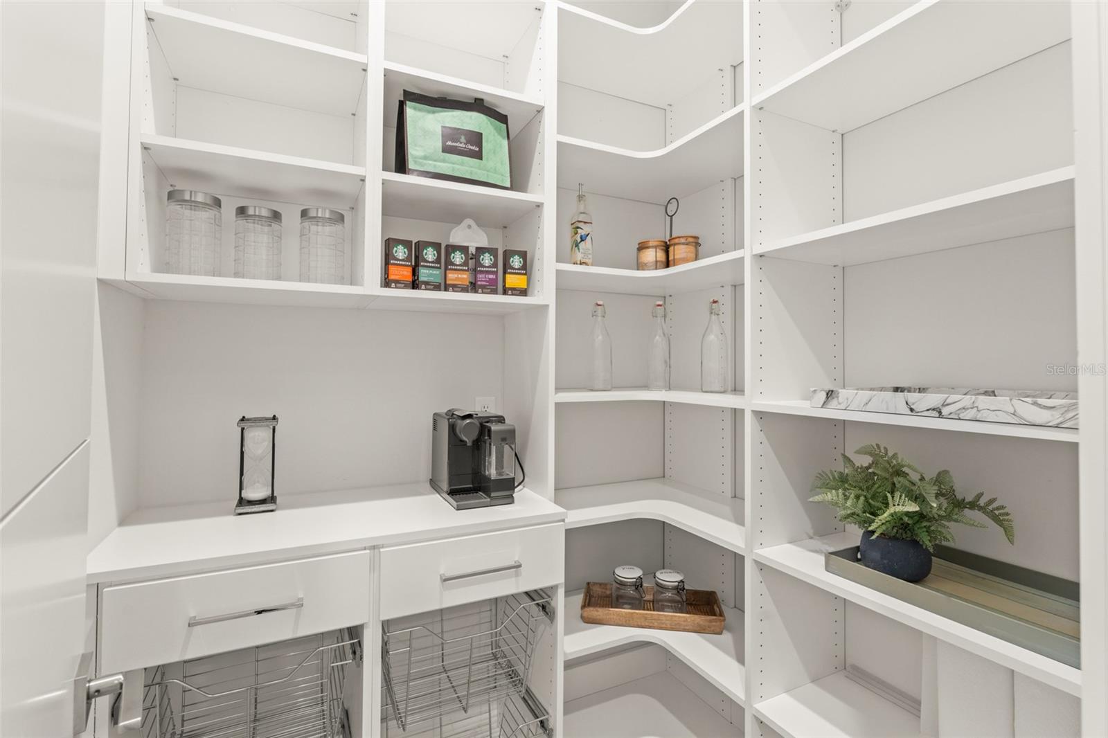 G5096247 Property Photo