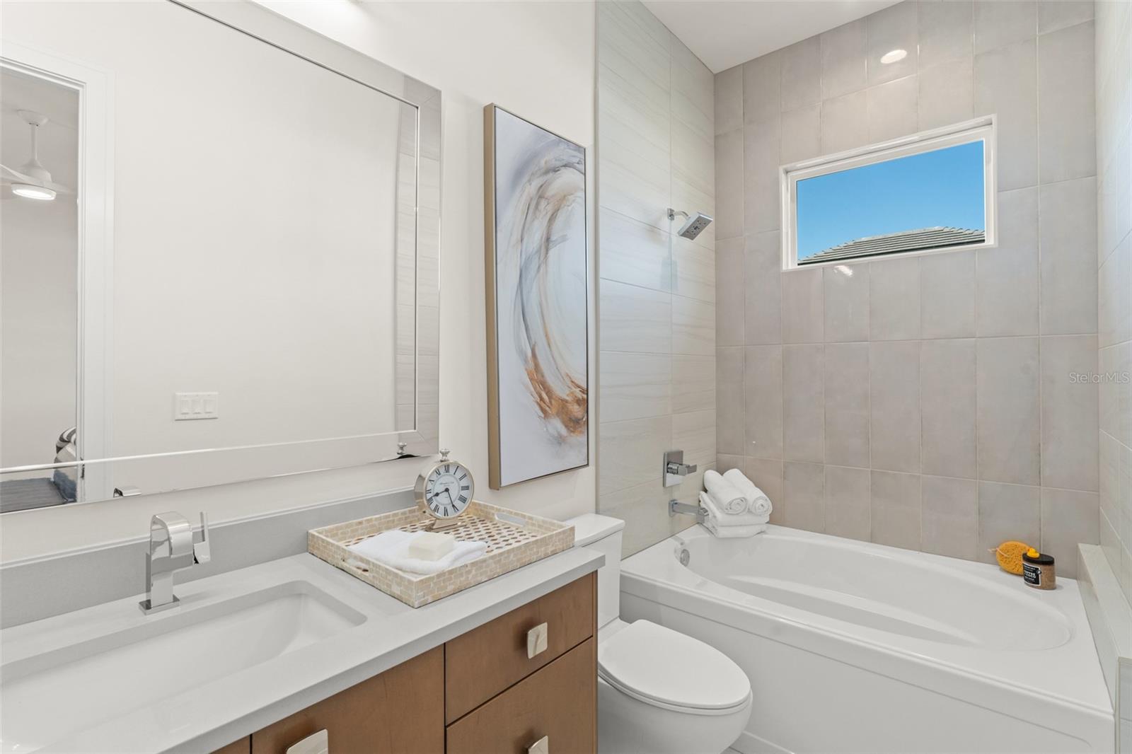 G5096247 Property Photo