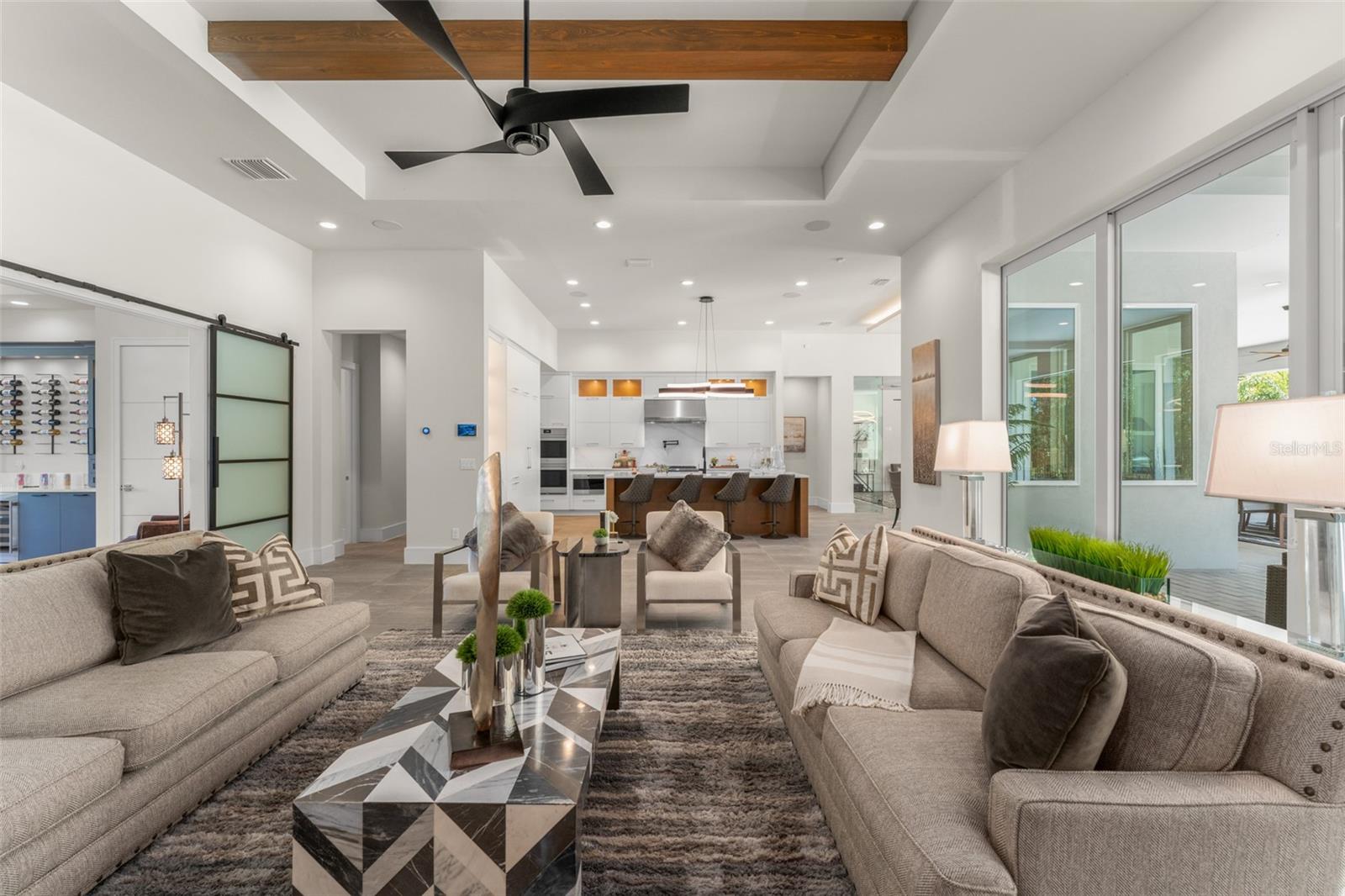 G5096247 Property Photo