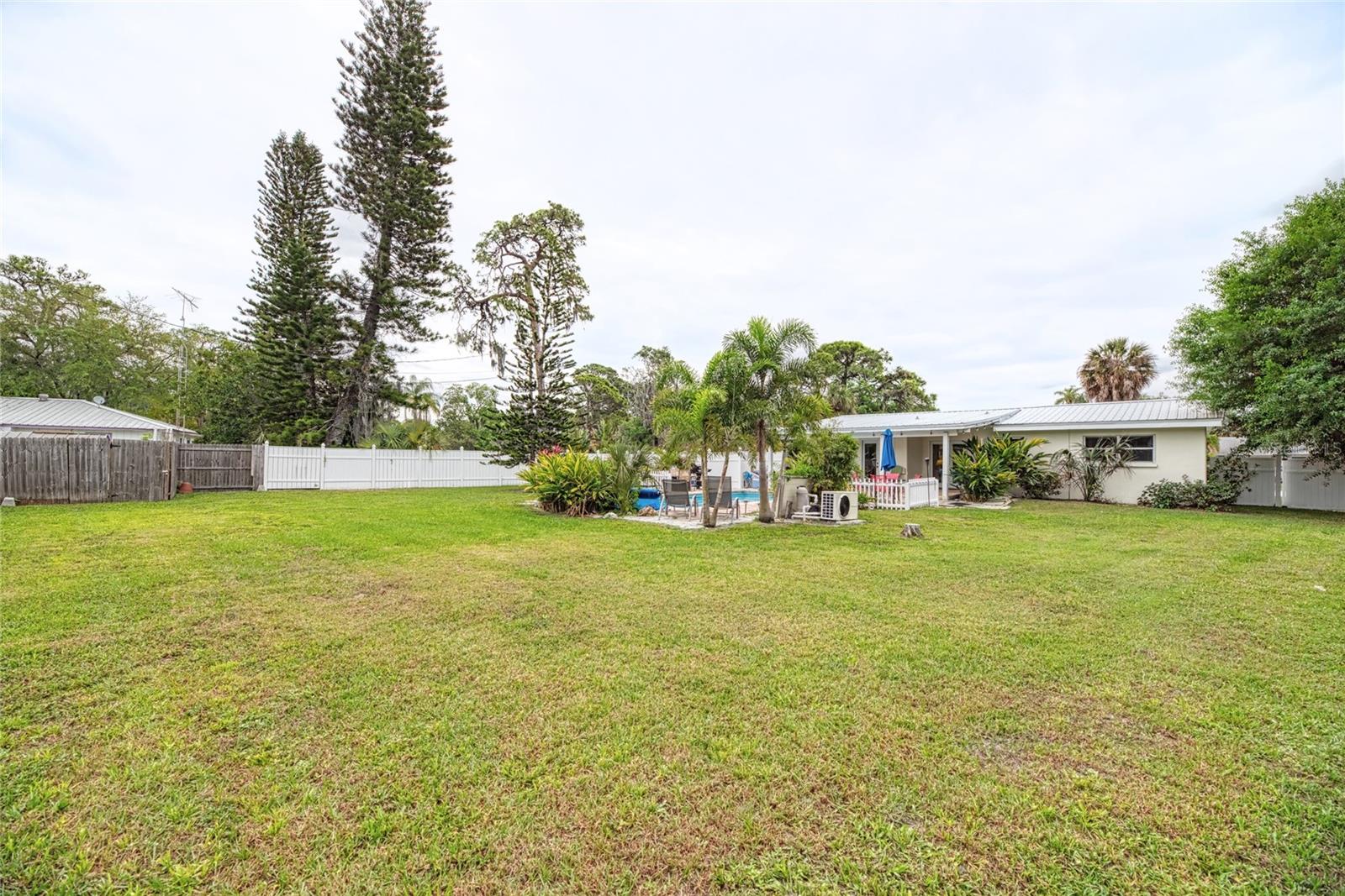 A4650239 Property Photo