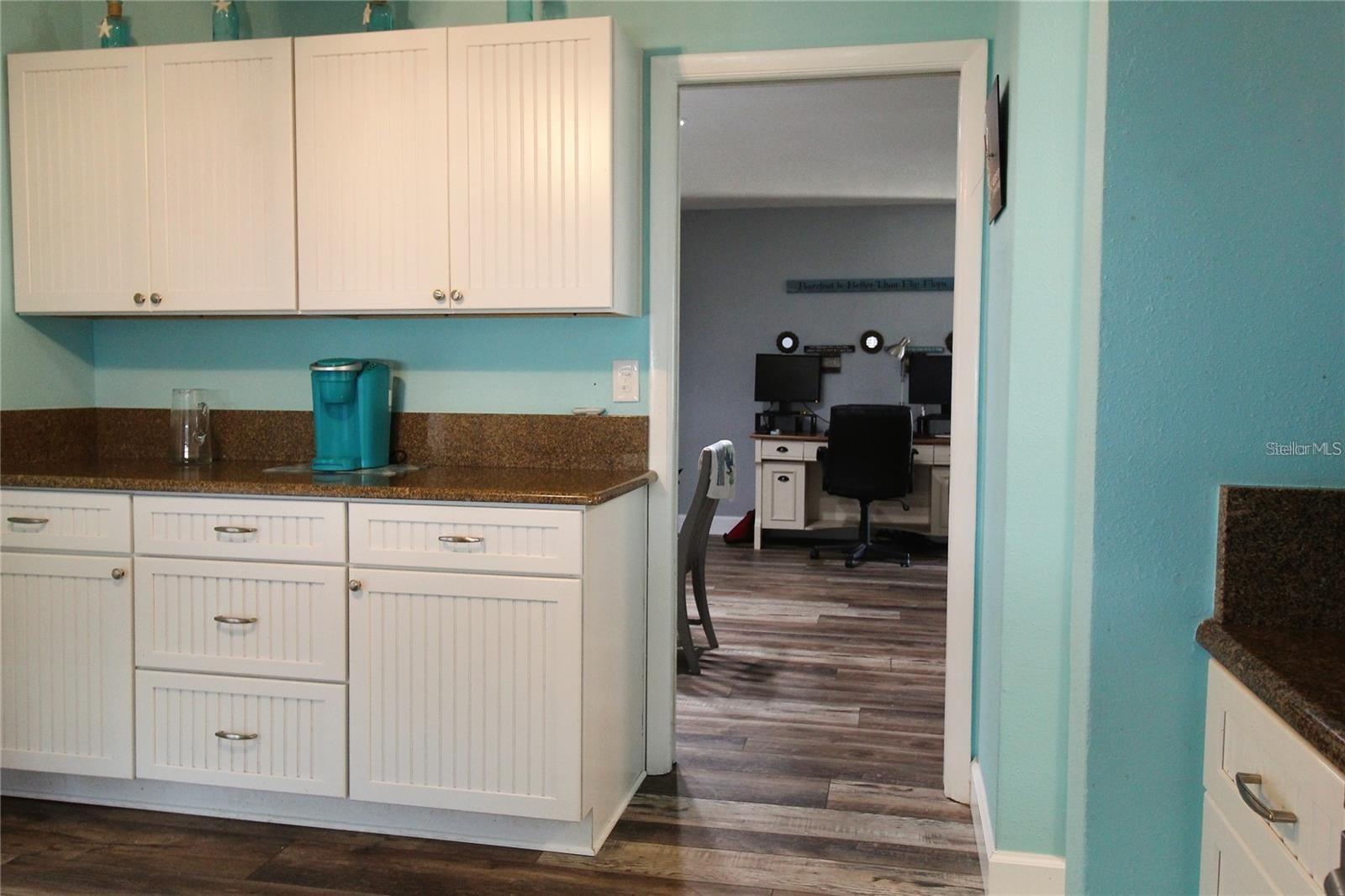 2561 BLACKWOOD CIR, CLEARWATER, FL, 33763