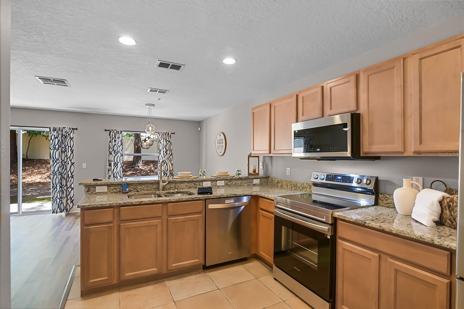 207 STERLING SPRINGS LN, ALTAMONTE SPRINGS, FL, 32714