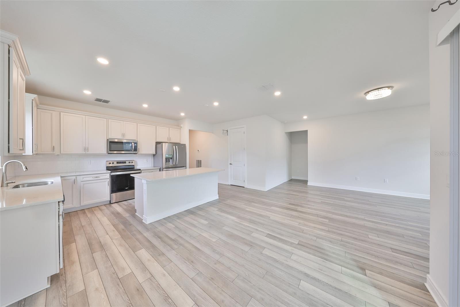 36959 HIGHLAND MEADOWS CT, ZEPHYRHILLS, FL, 33542