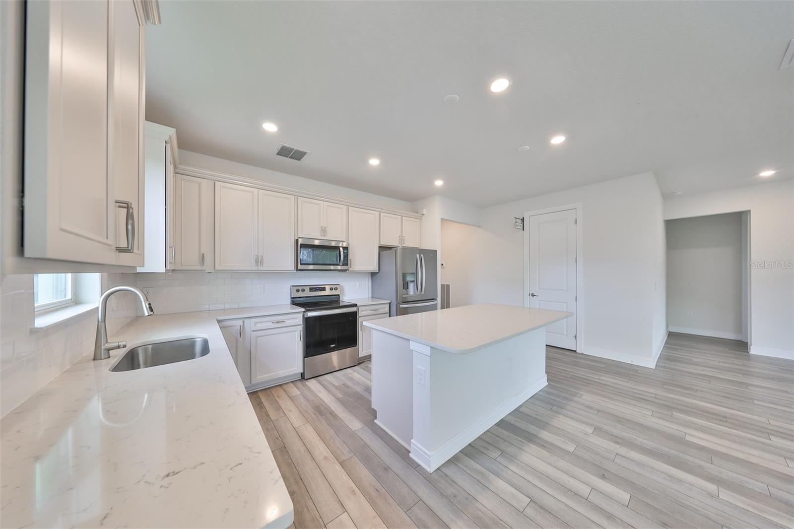 36959 HIGHLAND MEADOWS CT, ZEPHYRHILLS, FL, 33542