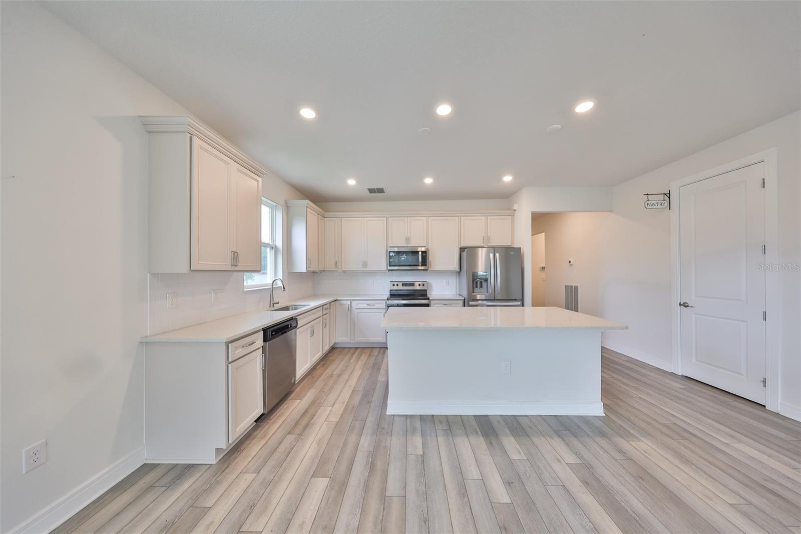 36959 HIGHLAND MEADOWS CT, ZEPHYRHILLS, FL, 33542