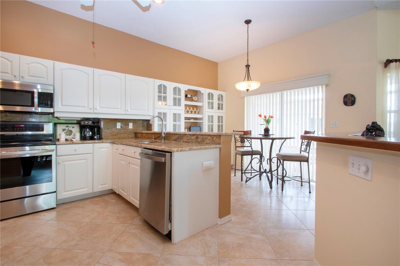 542 PRINCETON GREENS CT #21, SUN CITY CENTER, FL, 33573