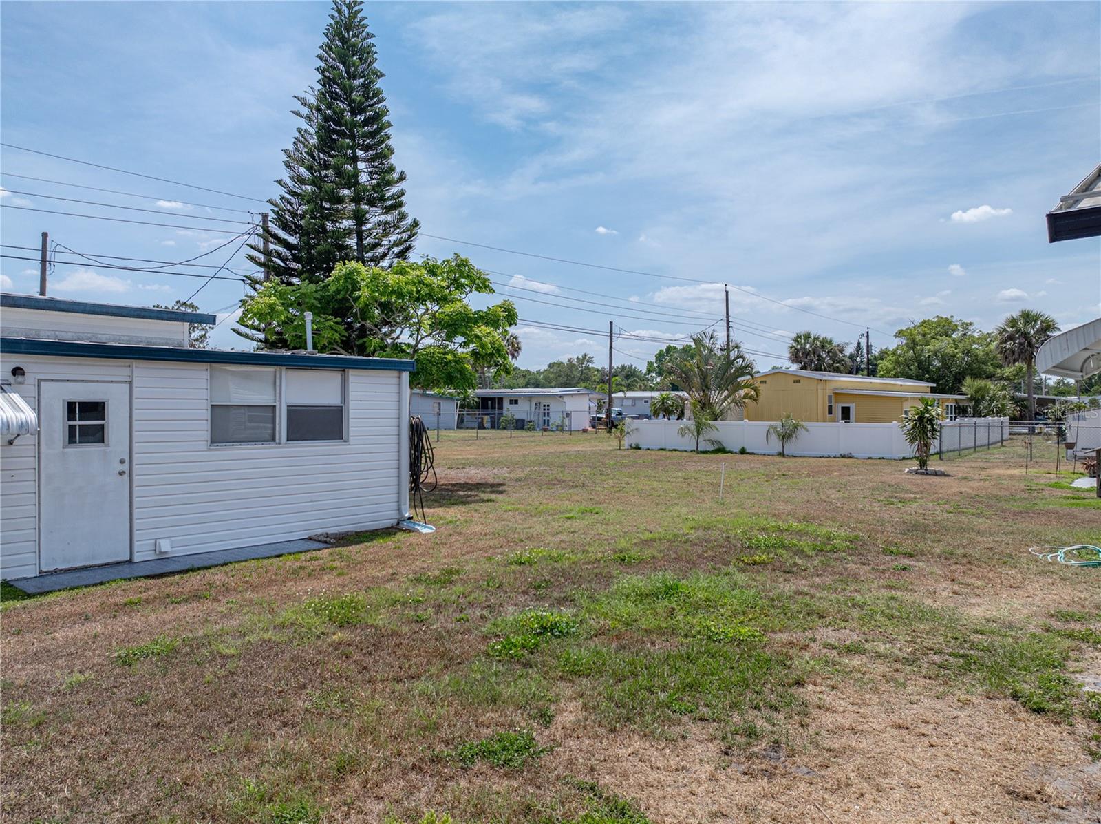 TB8378550 Property Photo