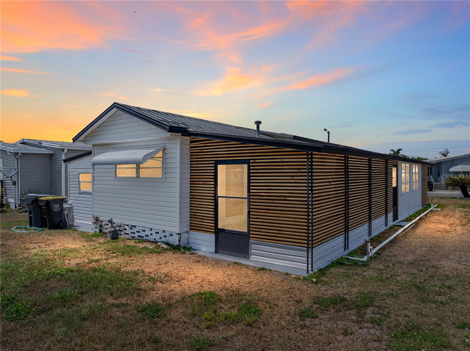 TB8378550 Property Photo