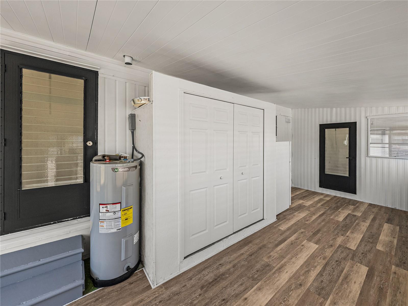 TB8378550 Property Photo