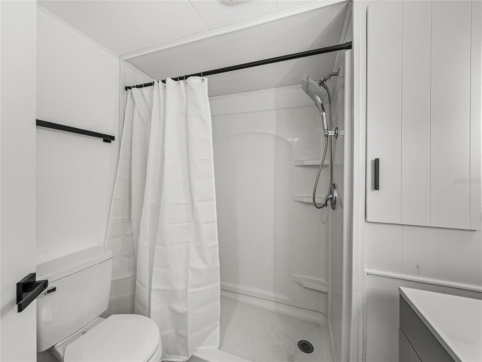 TB8378550 Property Photo