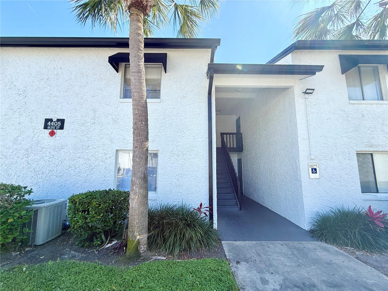 4405 S SEMORAN BLVD #4, ORLANDO, FL, 32822